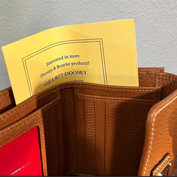 New! Dooney & Bourke Caramel Pebble Leather Tri-Fold Wallet w/Coin Purse - Picture 3 of 4